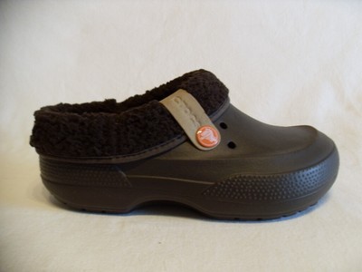 crocs blitzen polar fleece clog